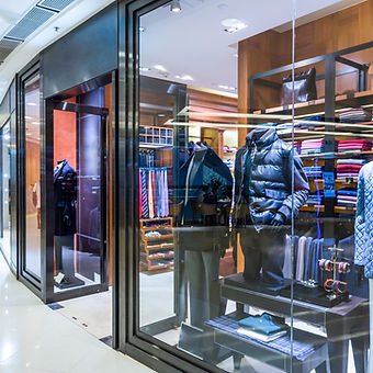 AdobeStock schaufenster.jpeg